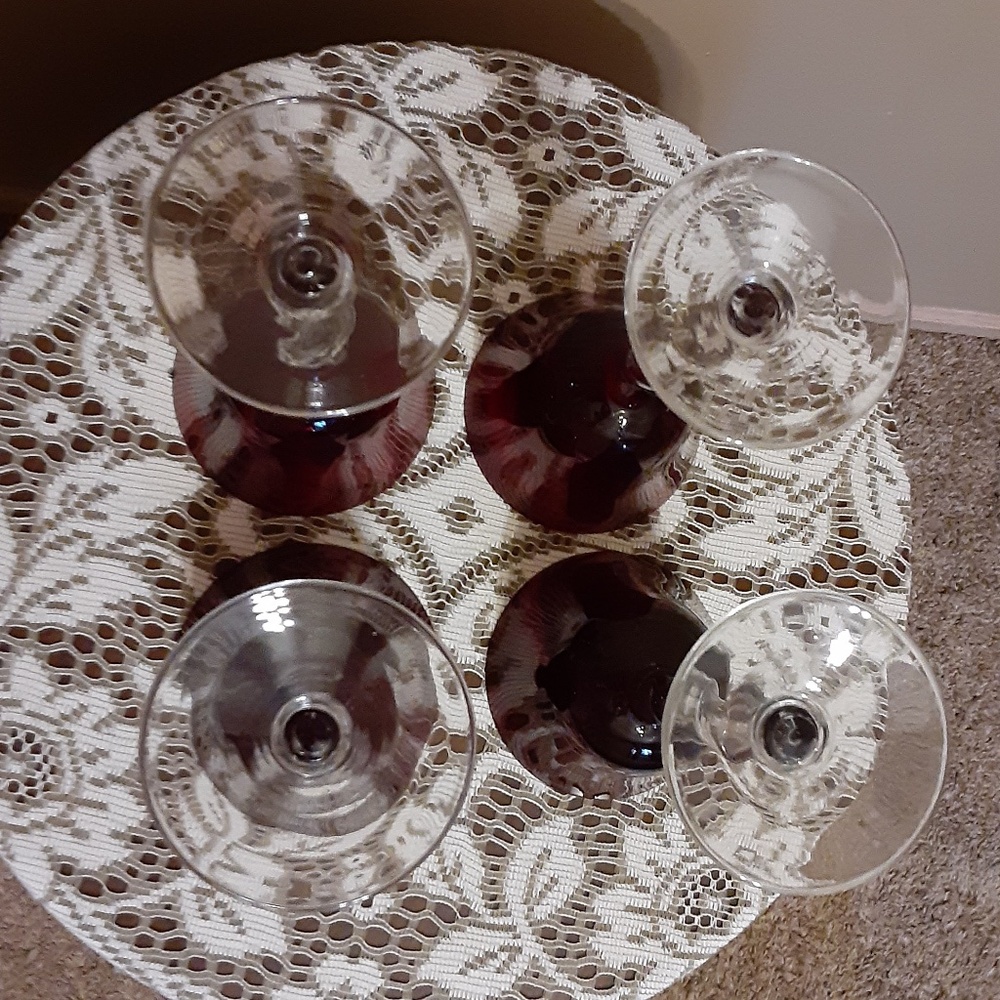 Four Ruby Red Crystal Wine Glasses - Picture 3 of 8